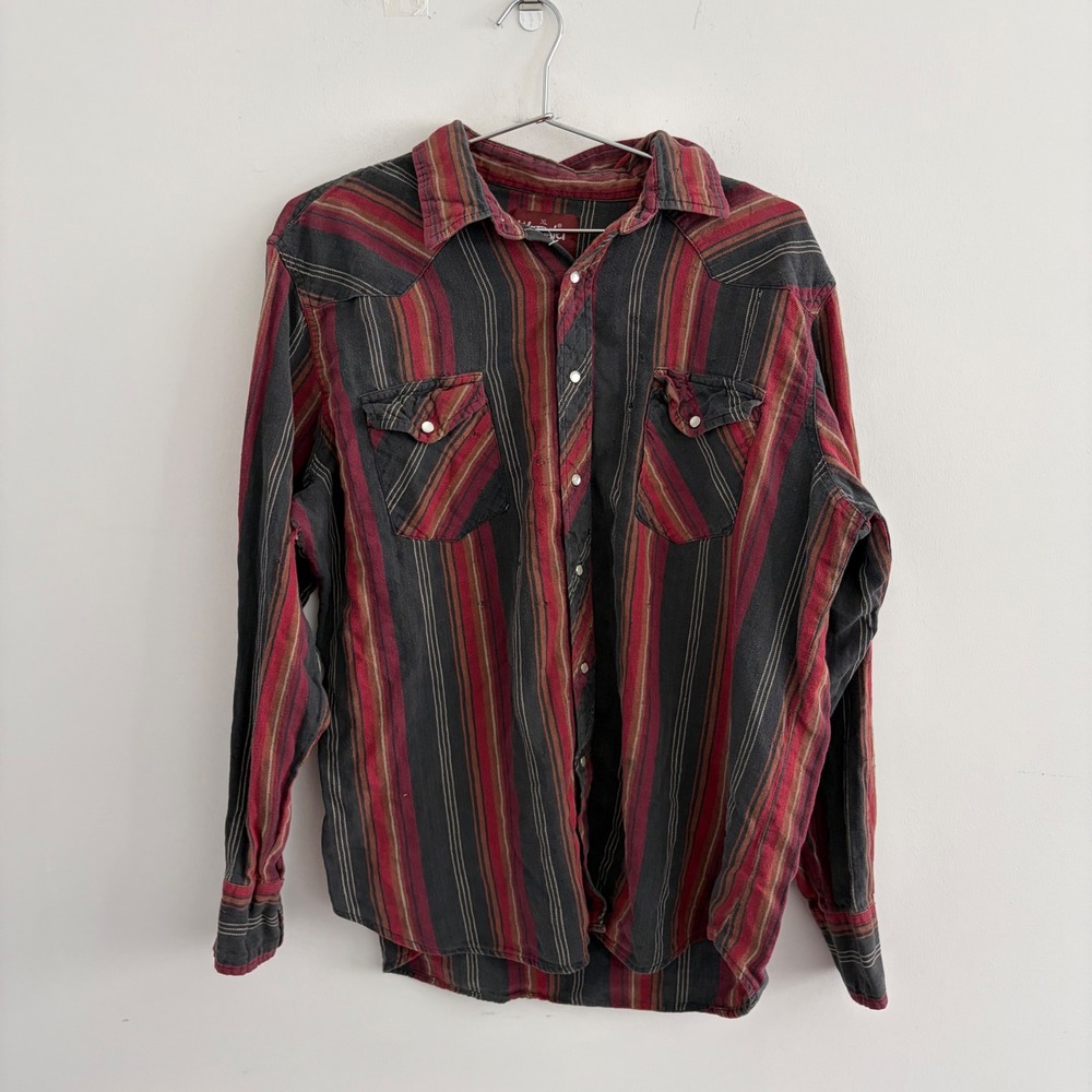 Wrangler Western Shirt Mens XL Pearl Snap Striped Red Black Distressed